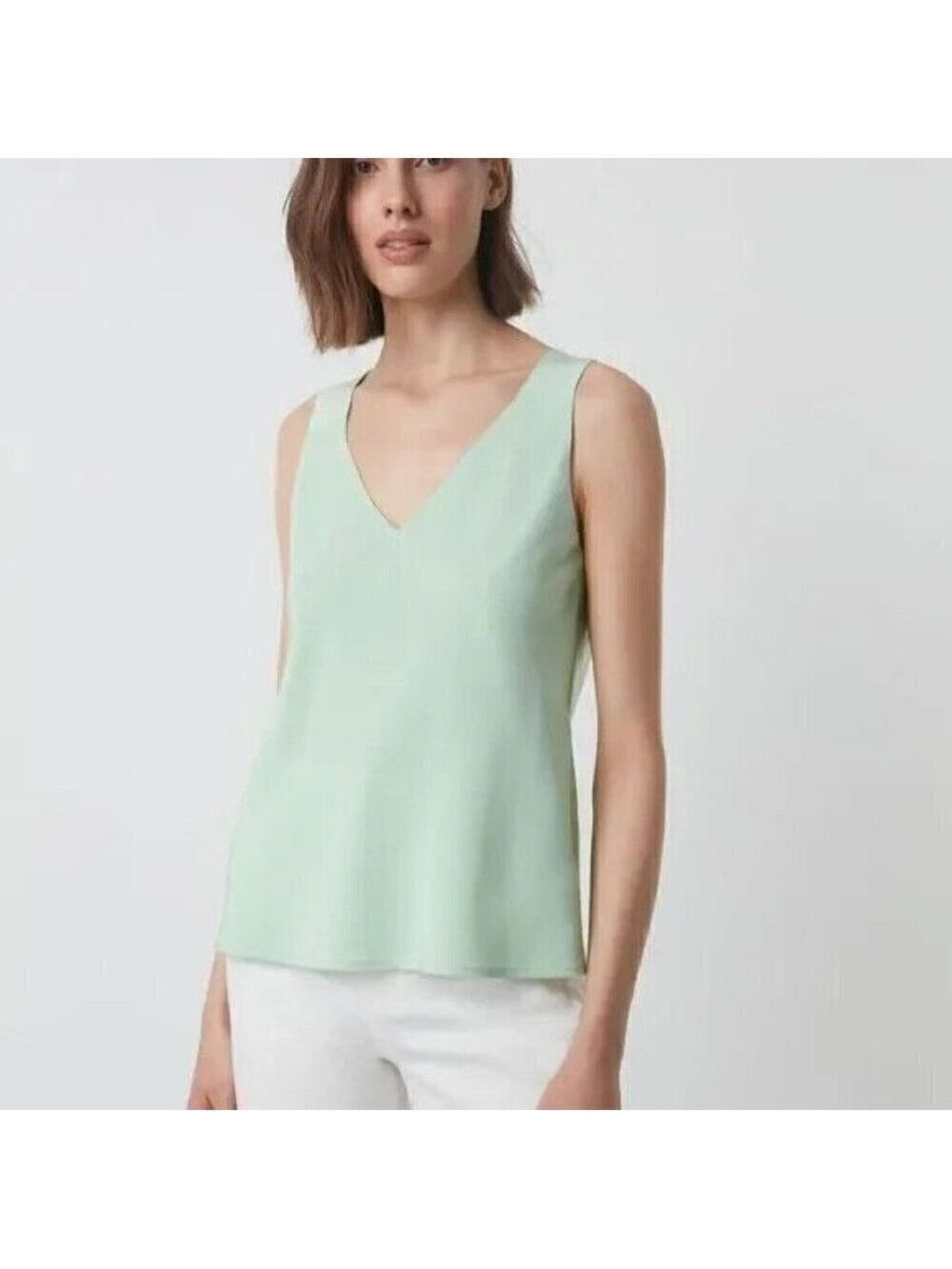 𝅺judith Charles BNWOT women green "Tanpa"  tank blouse silk NEW v neck